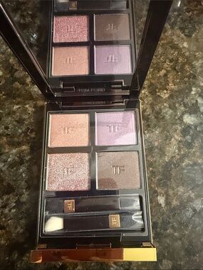 Tom Ford 25 Pretty Baby Eyeshadow Quad - Shimmery Pink and Taupe Shades